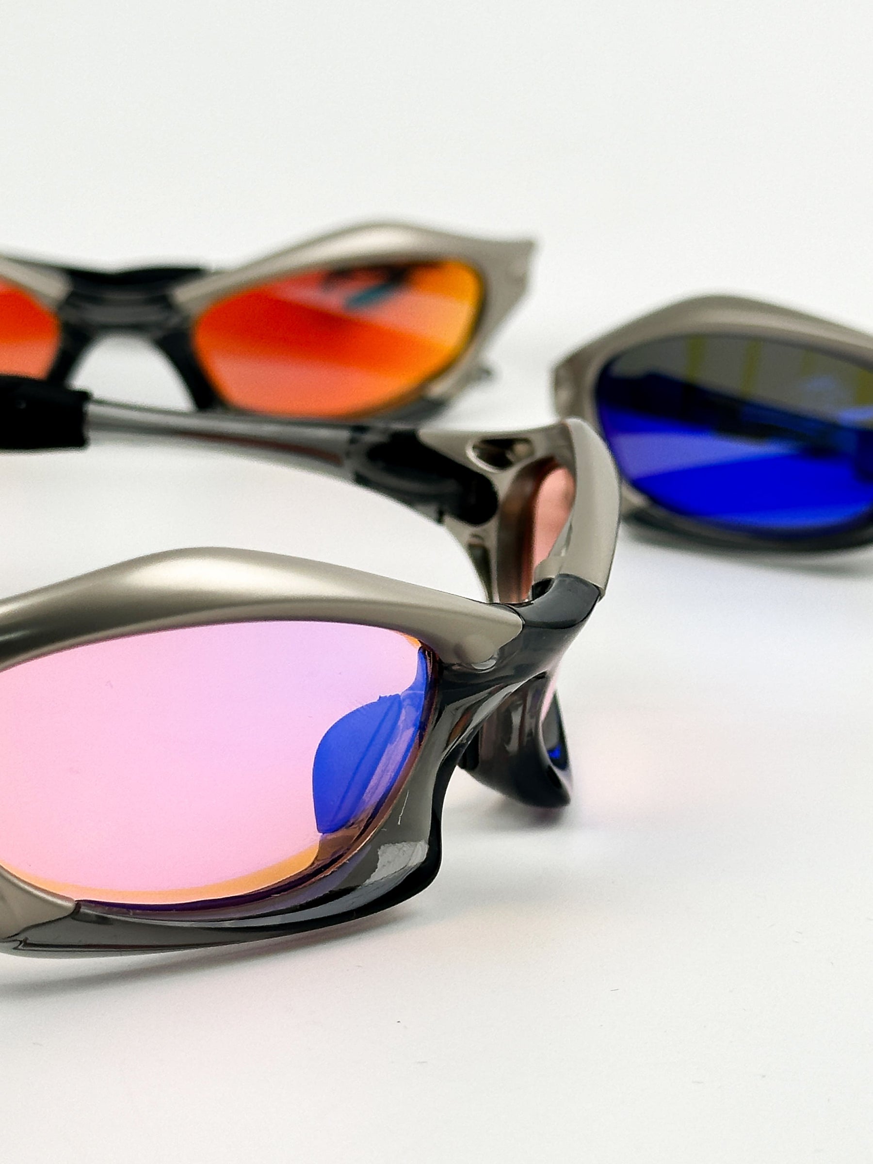 ARCHIVE - 01 SILVER EDITION