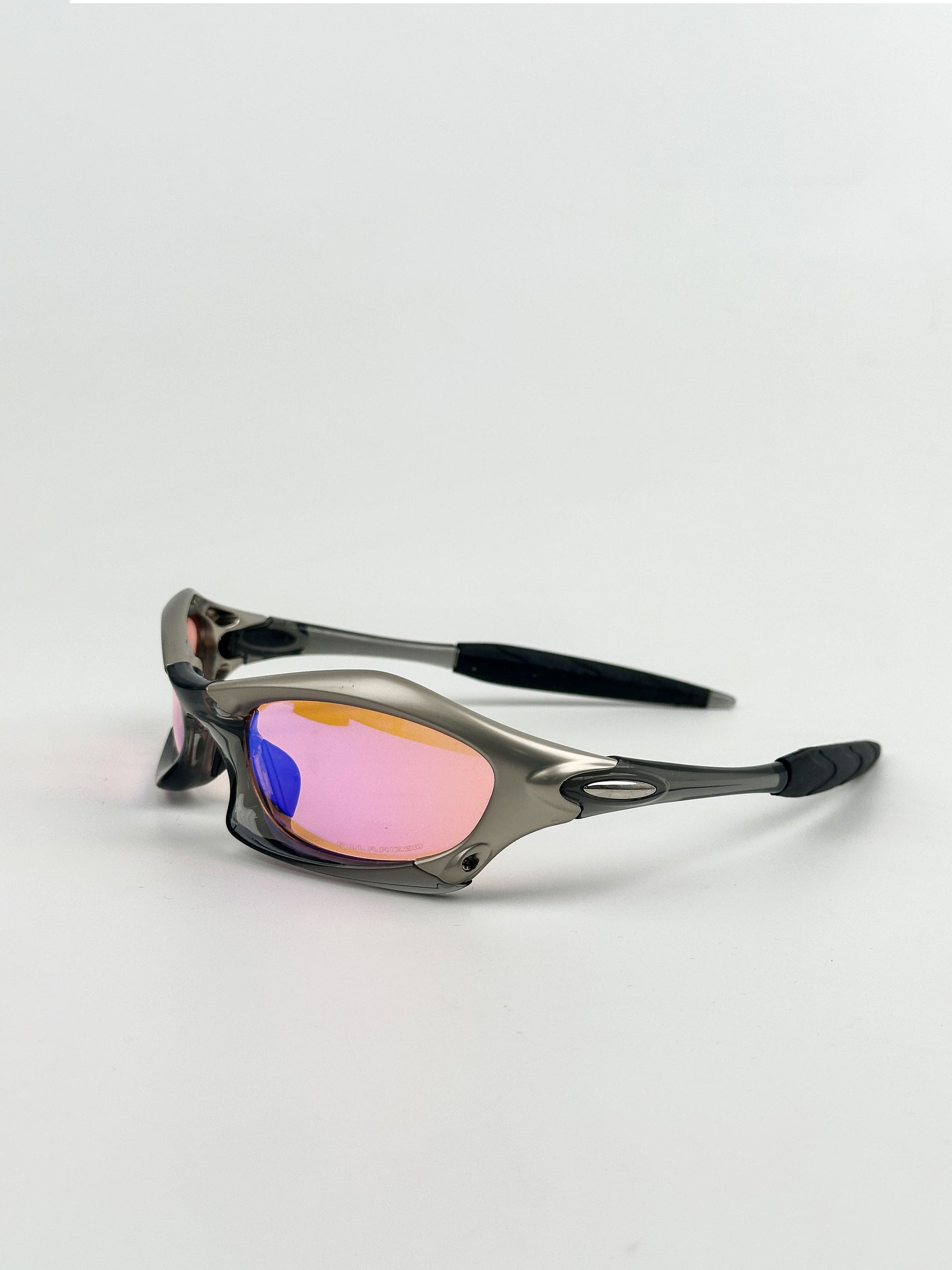 ARCHIVE - 01 SILVER EDITION